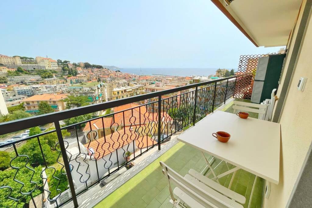 Suite Deamicis - Vista Mare E Relax San Remo Extérieur photo